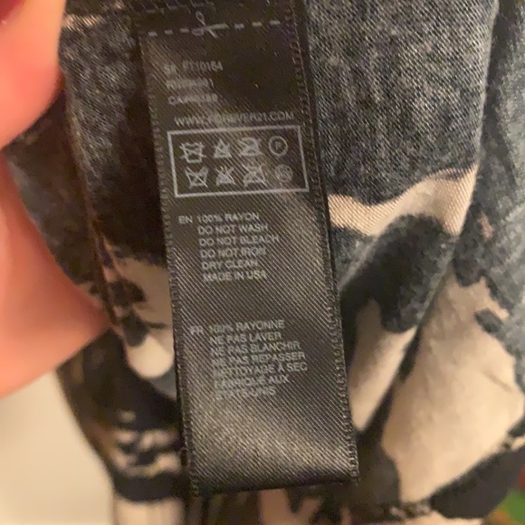 Forever21 Top - Picture 5 of 6